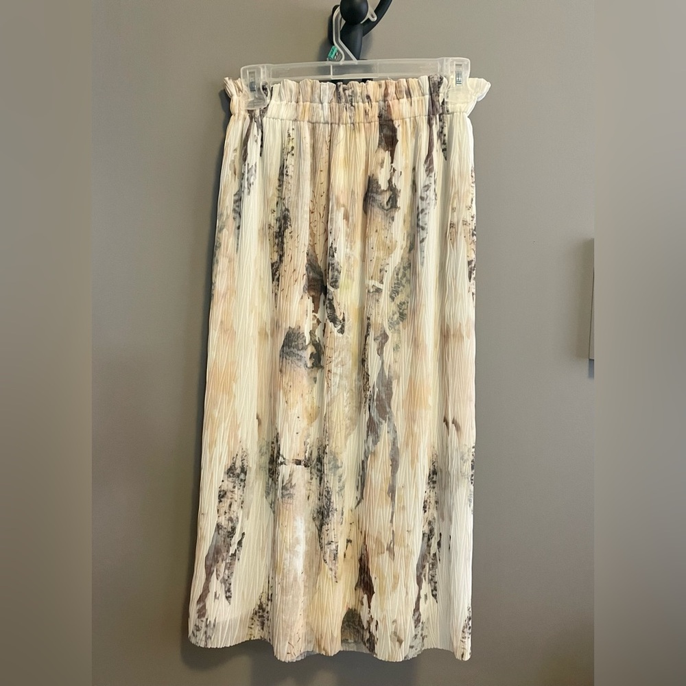 Babaton Midi Skirt